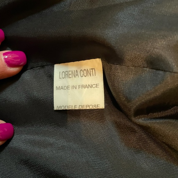 Beautiful Lorena Conti suit - Picture 12 of 13